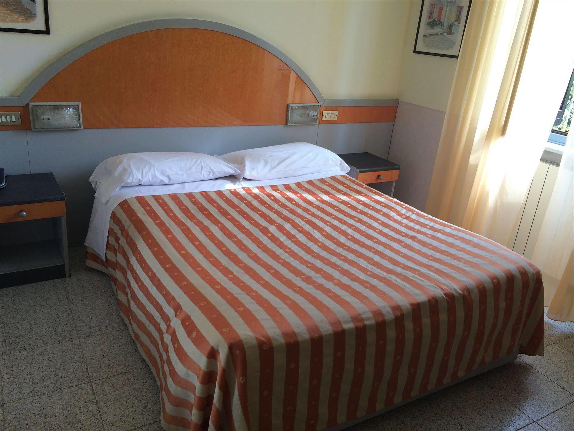 Hotel Mazzini Letojanni Exterior foto