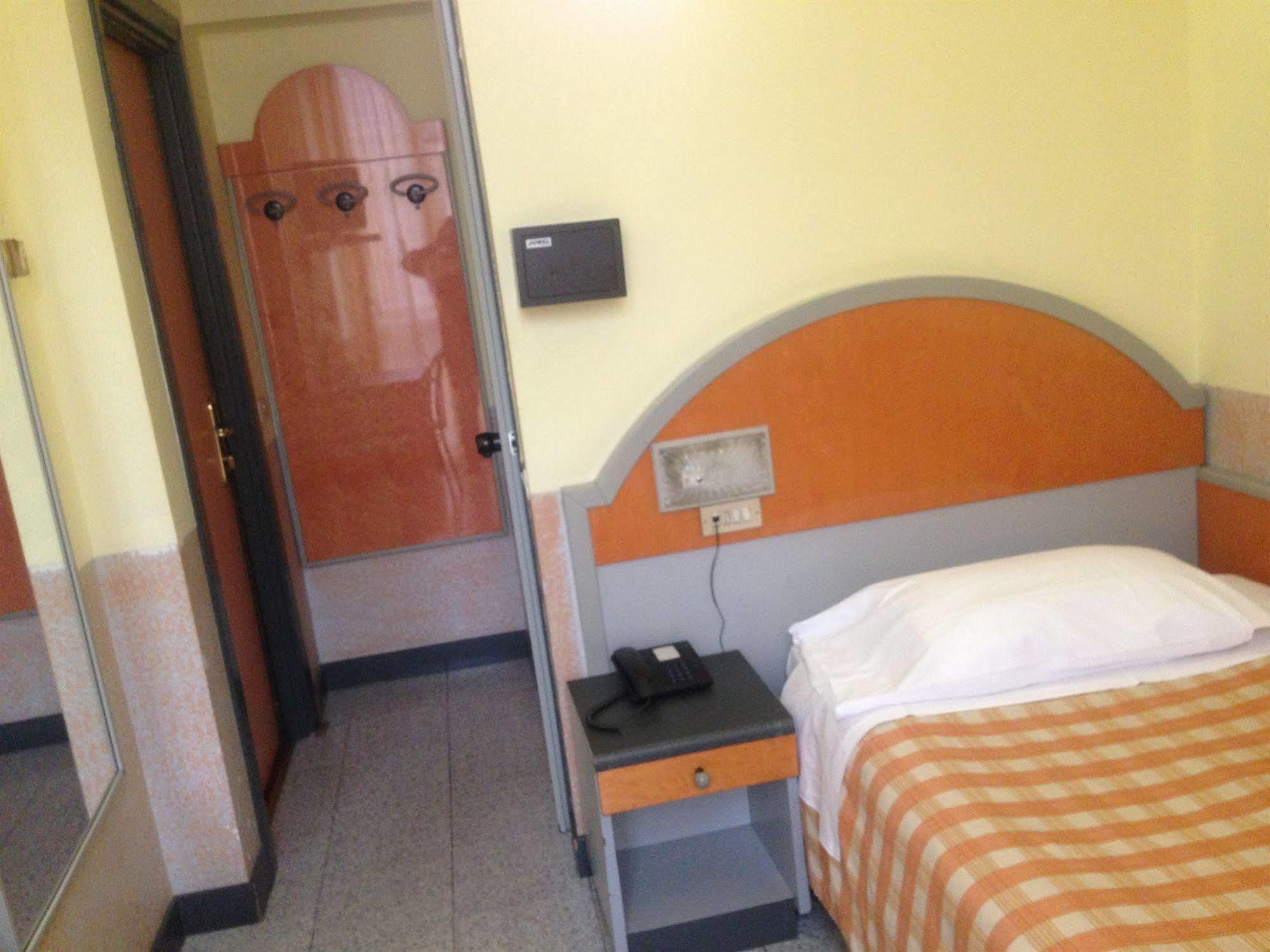 Hotel Mazzini Letojanni Exterior foto